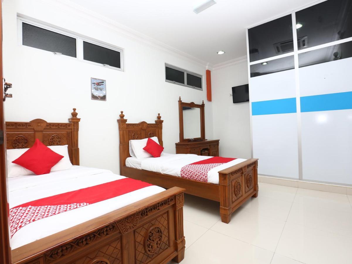 Super Oyo 89435 Nusantara Group Hotel Jertih Exterior photo
